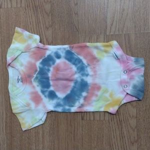 Homemade one of a kind!! Tie-dye baby onesie NWT Gerber size 0-3 mths